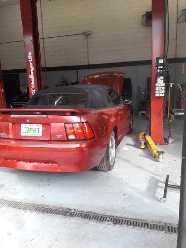 Auto Repair Shop «Meineke Car Care Center», reviews and photos, 2436 Gulf to Bay Blvd, Clearwater, FL 33765, USA