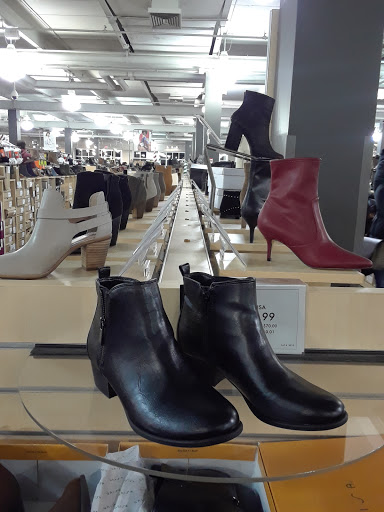 Shoe Store «DSW Designer Shoe Warehouse», reviews and photos, 2500 Central Park Ave, Yonkers, NY 10710, USA