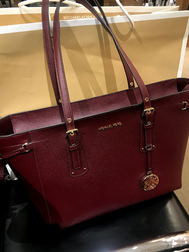 Fashion Accessories Store «Michael Kors», reviews and photos, 845 Market St #137, San Francisco, CA 94103, USA