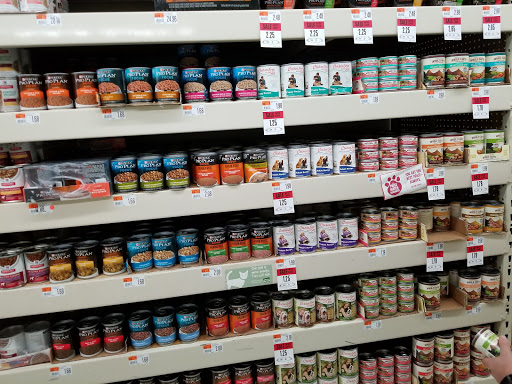 Pet Supply Store «Pet Supplies Plus», reviews and photos, 5348 Dixie Hwy, Waterford Twp, MI 48329, USA