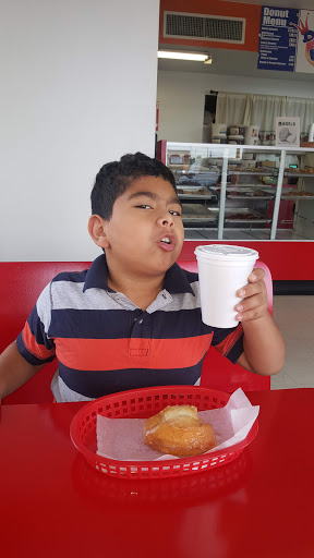 Donut Shop «Donut King», reviews and photos, 150 W Grant Rd, Tucson, AZ 85705, USA