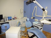 Clínica Dental Doctor Carlos Bello