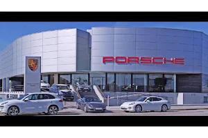 Porsche Center Sevilla image