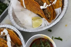Tacos El Junior image