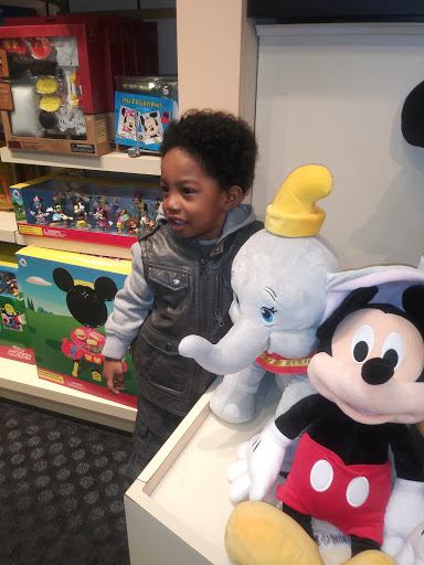 Toy Store «Disney Store», reviews and photos, 8200 Perry Hall Boulevard, Baltimore, MD 21236, USA