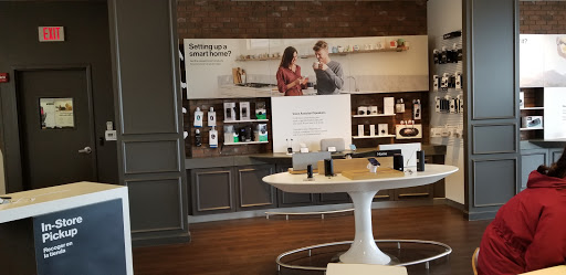 Cell Phone Store «Verizon», reviews and photos, 61 Orange Plaza Ln, Middletown, NY 10940, USA