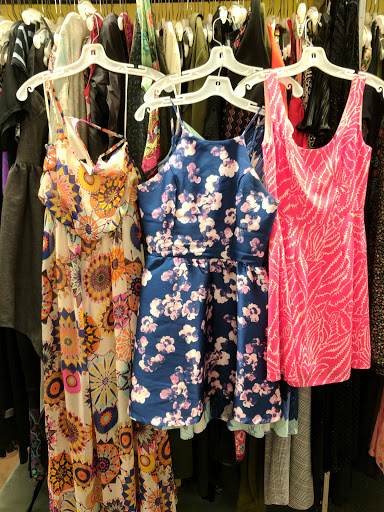 Used Clothing Store «Buffalo Exchange Houston», reviews and photos, 2901 S Shepherd Dr, Houston, TX 77098, USA