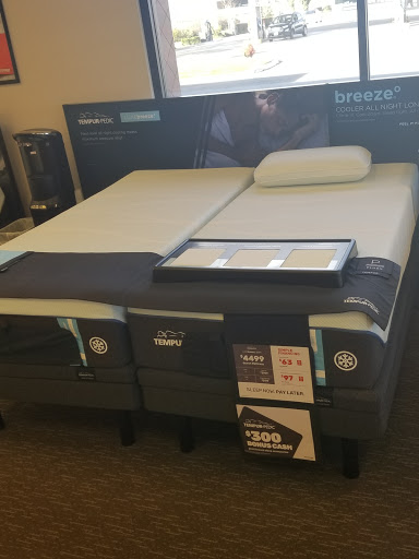 Mattress Firm Sun Lakes Village image