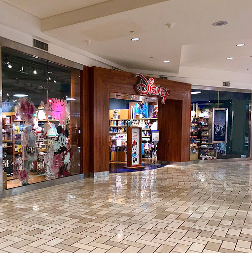 Toy Store «Disney Store», reviews and photos, 1961 Chain Bridge Rd, McLean, VA 22102, USA