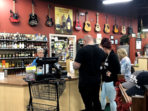 Liquor Store «Pour Vous Wine Spirits & Beer», reviews and photos, 263 Indian Lake Blvd, Hendersonville, TN 37075, USA