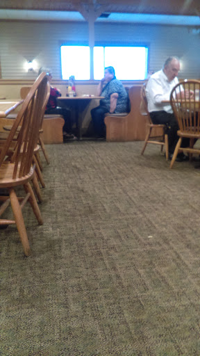 Hotel «Ramada Williamsburg and Wasserbahn Waterpark», reviews and photos, 2211 U Ave, Williamsburg, IA 52361, USA