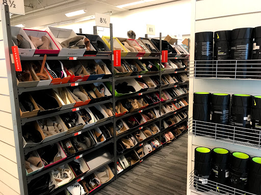 Department Store «Nordstrom Rack Skyview Center», reviews and photos, 4024 College Point Blvd, Flushing, NY 11354, USA