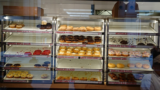 Donut Shop «Do-Rite Donuts & Chicken», reviews and photos, 233 E Erie St, Chicago, IL 60611, USA