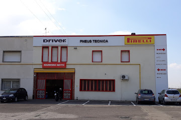 PNEUS TECNICA SRL - Driver Center Pirelli