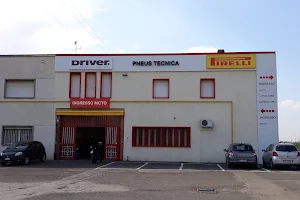 PNEUS TECNICA SRL - Driver Center Pirelli image