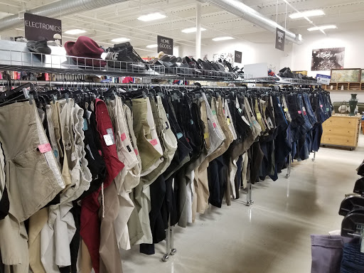 Thrift Store «The Salvation Army Family Store», reviews and photos, 345 Huntington Turnpike, Bridgeport, CT 06610, USA
