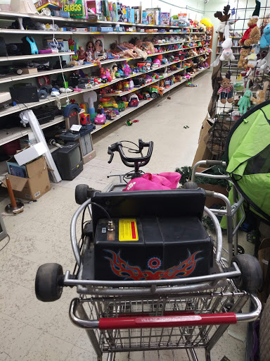 Shopping Mall «Northern Lights Shopping Center», reviews and photos, 3349-3561 Cleveland Ave, Columbus, OH 43224, USA