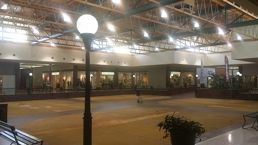 Shopping Mall «Penn Central Mall», reviews and photos, 200 High Ave W, Oskaloosa, IA 52577, USA