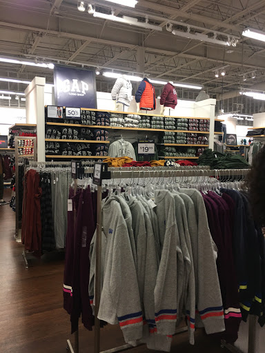 Clothing Store «Gap Outlet», reviews and photos, 12801 W Sunrise Blvd, Sunrise, FL 33323, USA