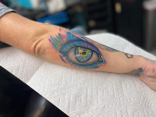 Explore weight loss tattoo ideas, creative tattoo ideas in Union, available at INKsclusive tattoo studio