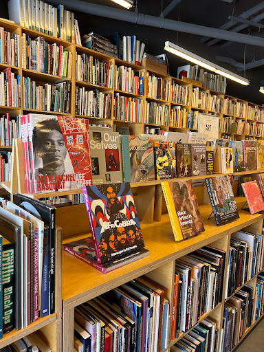 Book Store «Hennessey + Ingalls», reviews and photos, 300 S Santa Fe Ave M, Los Angeles, CA 90013, USA