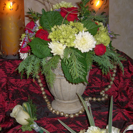 Florist «The Country Thyme Shoppe», reviews and photos, 321 Liberty St, Hanson, MA 02341, USA