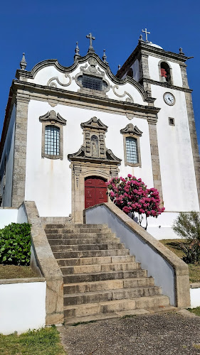 Avaliações doIgreja Matriz de Santo André de Mosteirô em Maia - Igreja