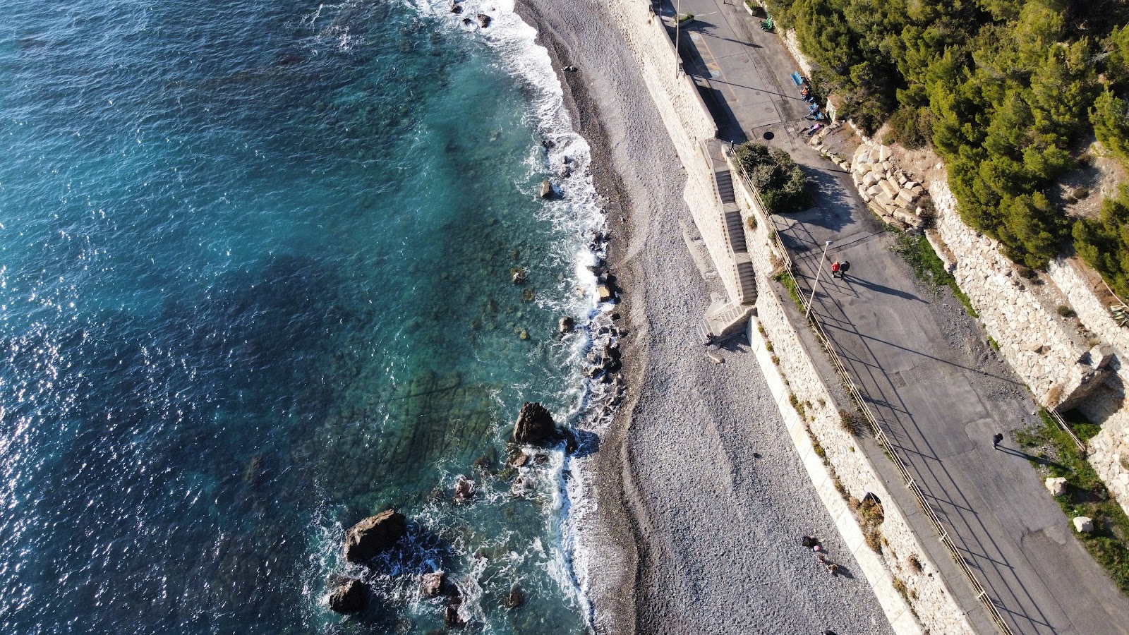 Fotografie cu Spiaggia Galeazza cu o suprafață de apă pură albastră