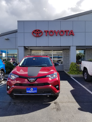 Toyota Dealer «Handy Toyota», reviews and photos