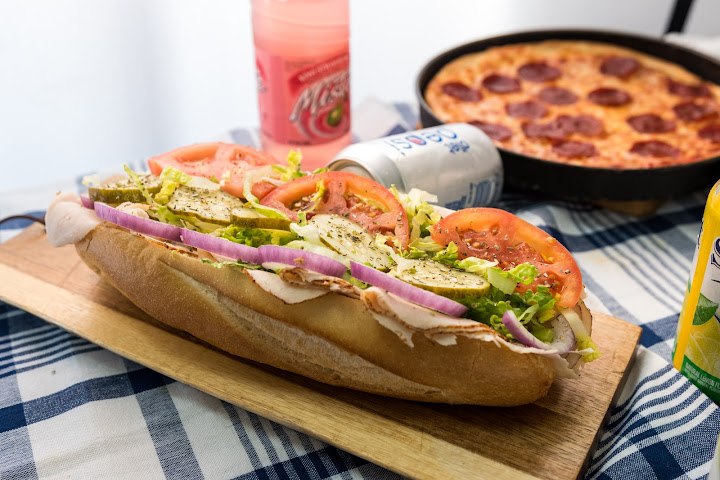 In & Out Pizza by null