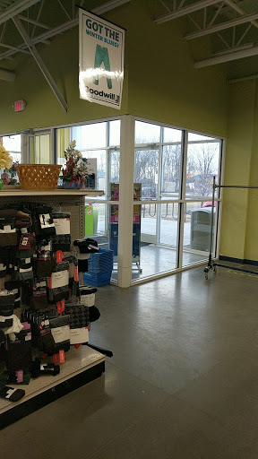 Thrift Store «Goodwill Store & Donation Center», reviews and photos, 1080 Shelburne Rd, South Burlington, VT 05403, USA
