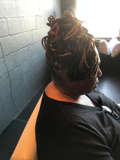 Hairdresser «Masusu Kinks Braid and Loc Lounge», reviews and photos, 4911 Jefferson Ave a, Newport News, VA 23605, USA