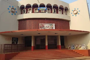 Santosh Cinema Theatre image