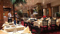 Atmosphère du Restaurant chinois Hong Kong Palace à Rueil-Malmaison - n°6