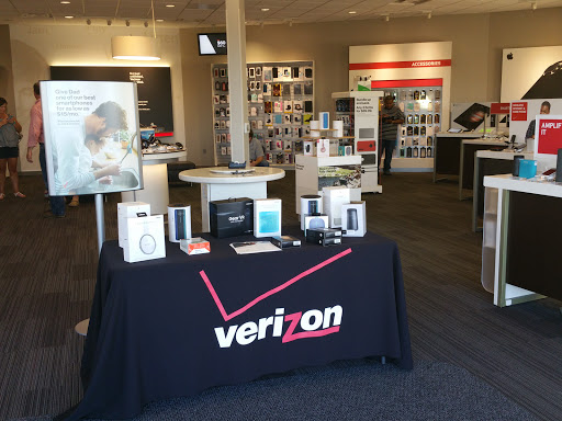 Cell Phone Store «Verizon», reviews and photos, 1110 Beltline Rd SE, Decatur, AL 35601, USA