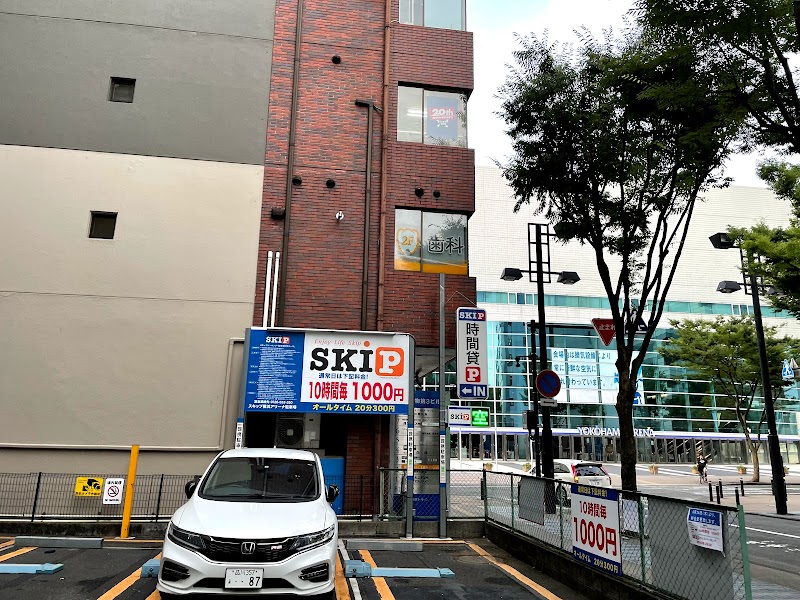 SKIP横浜アリーナ駐車場