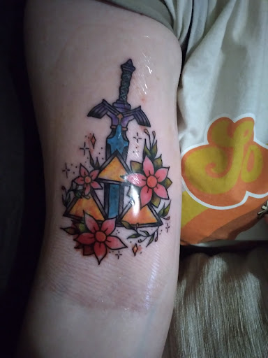 Tattoo Shop «Raining Ink», reviews and photos, 420 W 7th St, Columbia, TN 38401, USA