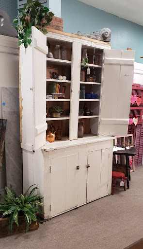 Building Materials Store «ReHouse Architectural Salvage», reviews and photos, 469 W Ridge Rd, Rochester, NY 14615, USA