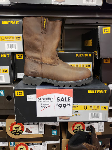 Shoe Store «Shoe Carnival», reviews and photos, 1500 Greentree Blvd, Clarksville, IN 47129, USA