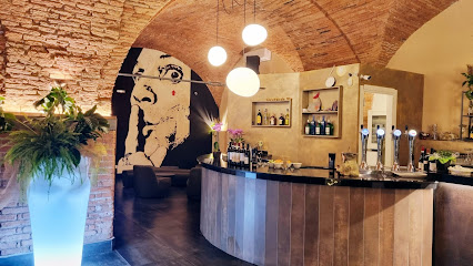 Stone Restaurant | Cocktail bar - Scali delle Ancore, 6, 57123 Livorno LI, Italy