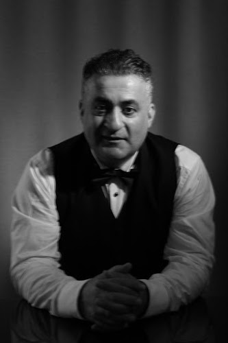 FARJADI PIANO SCHOOL - Musikbutik