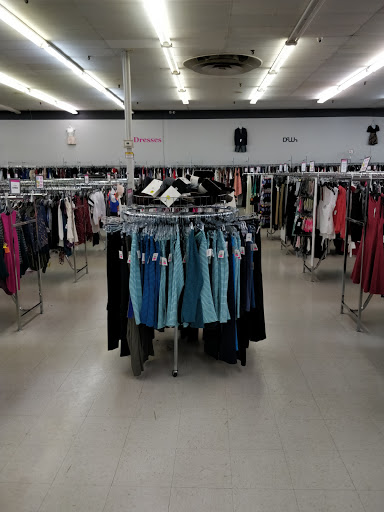 Discount Store «Discount Fashion Warehouse Kettering», reviews and photos, 2836 Wilmington Pike, Kettering, OH 45419, USA