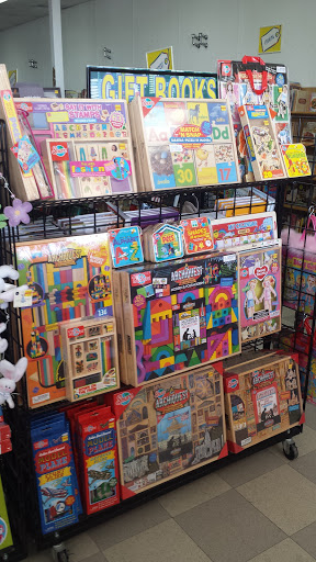 Book Store «Bargain Books», reviews and photos, 80 Danada Square W, Wheaton, IL 60189, USA