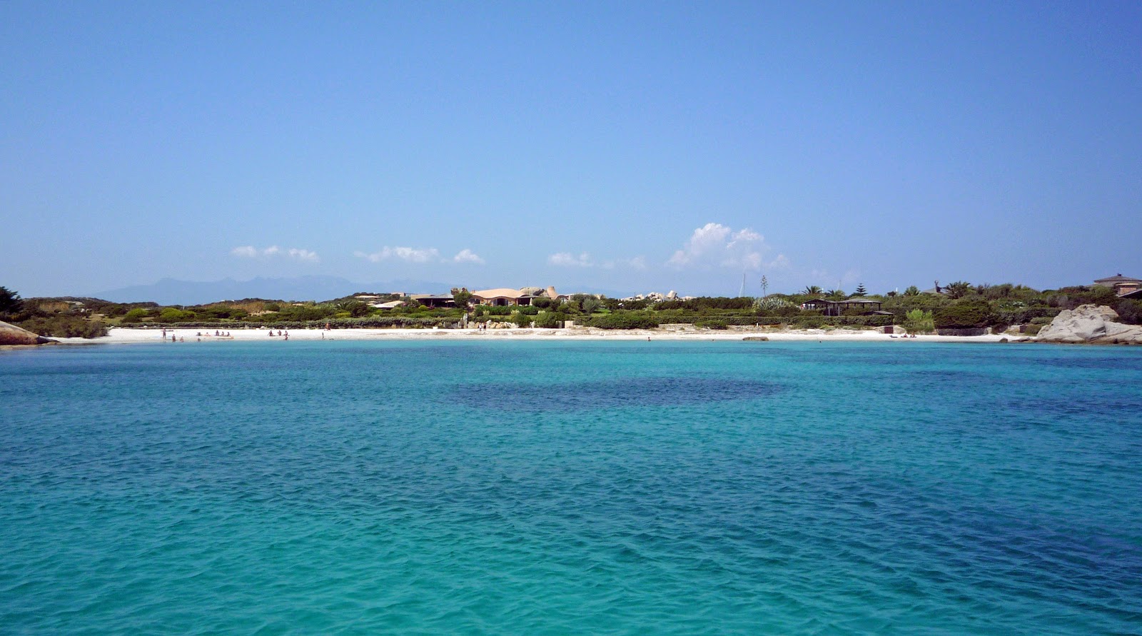 Zdjęcie Plaża Cala Di Chiorneri III z małe zatoki