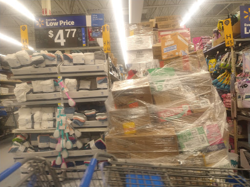 Discount Store «Walmart», reviews and photos, 1570 Chester Pike, Eddystone, PA 19022, USA