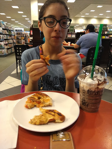 Book Store «Barnes & Noble», reviews and photos, 300 Indian Lake Blvd, Hendersonville, TN 37075, USA