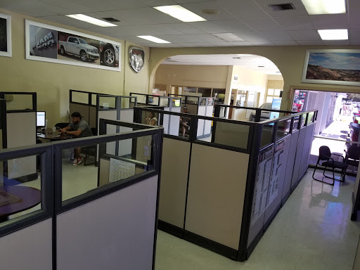 Used Car Dealer «Bluebonnet Chrysler Dodge», reviews and photos, 547 S Seguin Ave, New Braunfels, TX 78130, USA