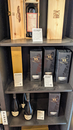 Wine Store «Rosso Wine Shop», reviews and photos, 3459 N Verdugo Rd, Glendale, CA 91208, USA