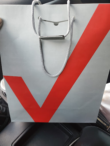 Cell Phone Store «Verizon», reviews and photos, 1937 Scenic Hwy S, Snellville, GA 30078, USA