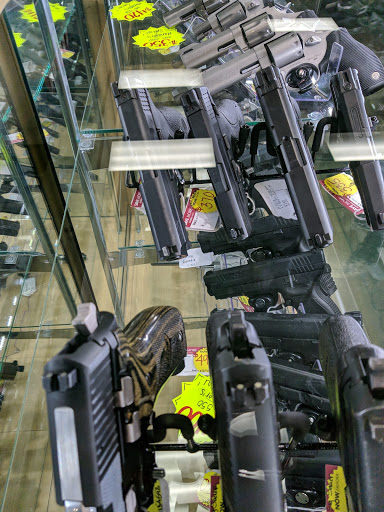 Check Cashing Service «SuperPawn», reviews and photos, 2646 W Horizon Ridge Pkwy, Henderson, NV 89052, USA